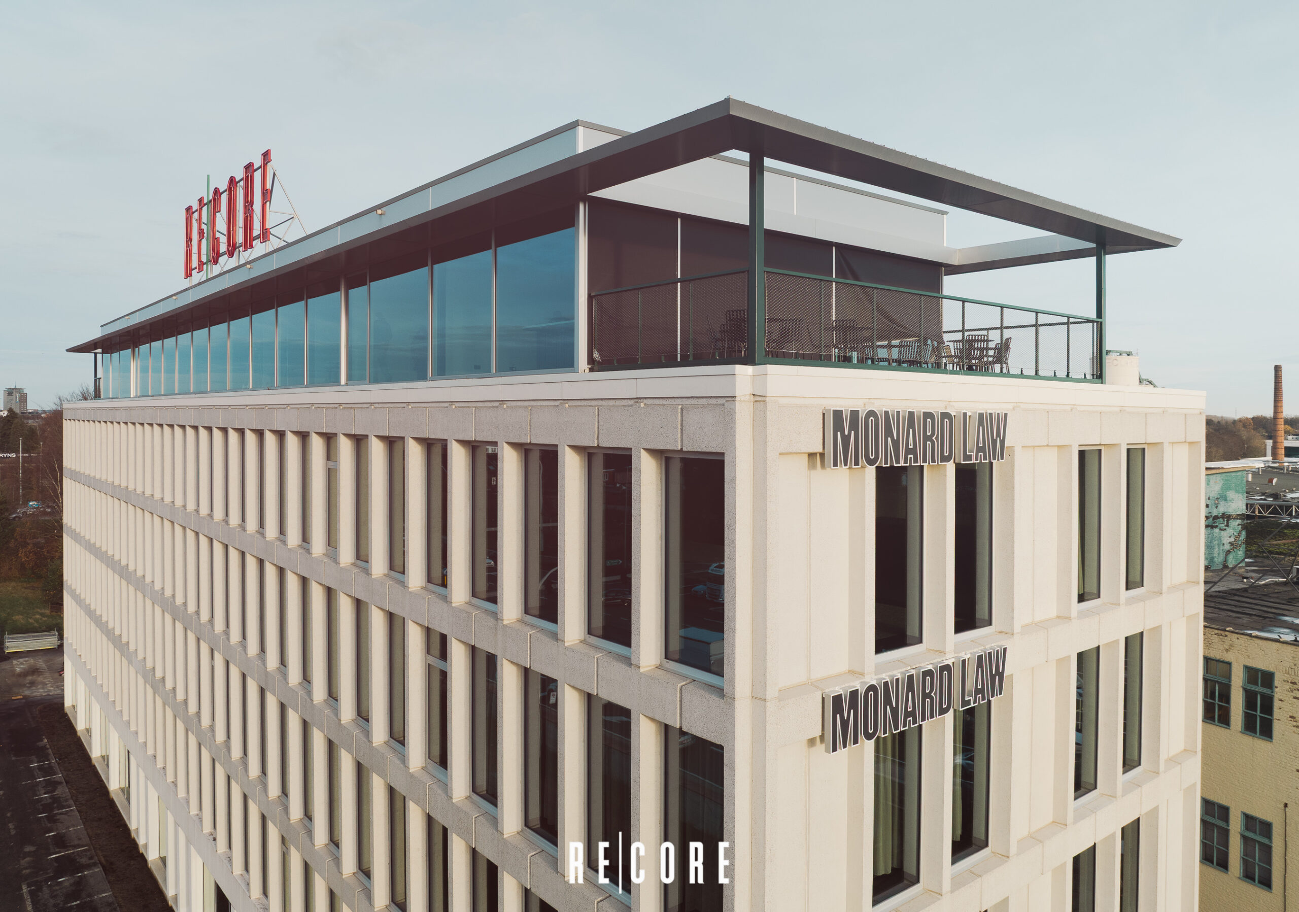 Signts realiseert branding en wayfinding voor RE|CORE